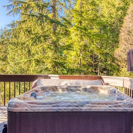 Great Blue Lodge - Spacious Ski Lodge, Hot Tub, Sauna, Game Room & More Гавърнмънт Кемп Екстериор снимка