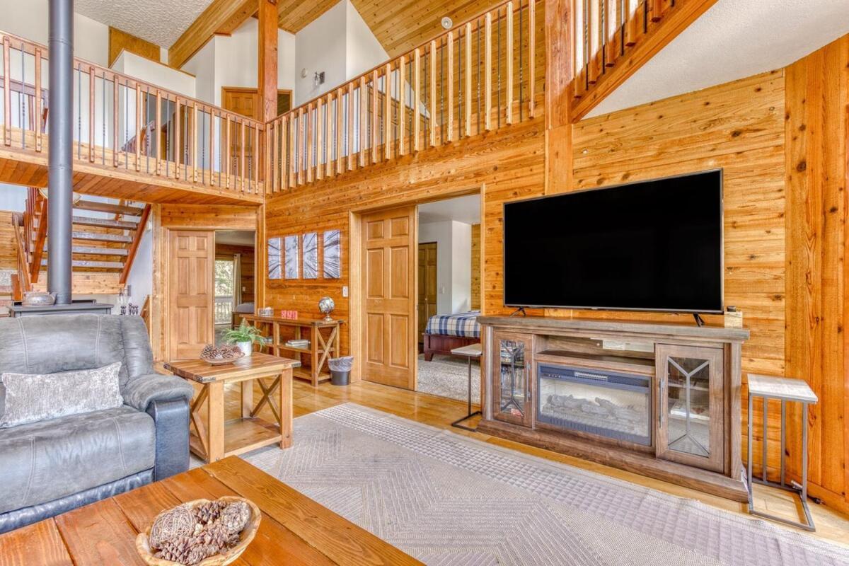 Great Blue Lodge - Spacious Ski Lodge, Hot Tub, Sauna, Game Room & More Гавърнмънт Кемп Екстериор снимка
