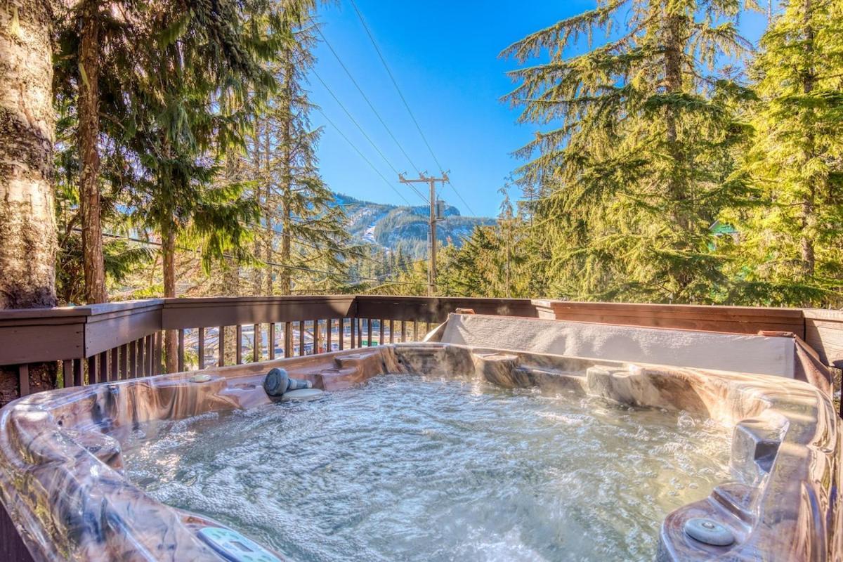 Great Blue Lodge - Spacious Ski Lodge, Hot Tub, Sauna, Game Room & More Гавърнмънт Кемп Екстериор снимка