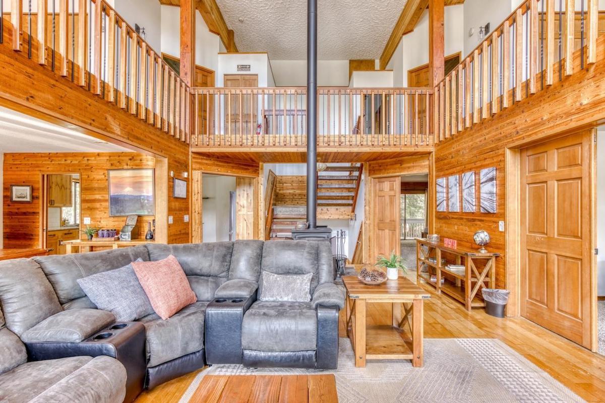 Great Blue Lodge - Spacious Ski Lodge, Hot Tub, Sauna, Game Room & More Гавърнмънт Кемп Екстериор снимка
