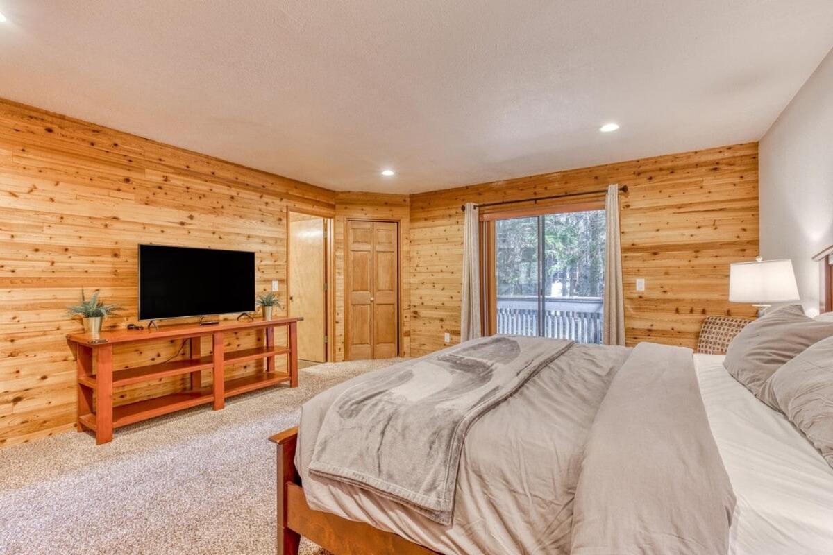 Great Blue Lodge - Spacious Ski Lodge, Hot Tub, Sauna, Game Room & More Гавърнмънт Кемп Екстериор снимка