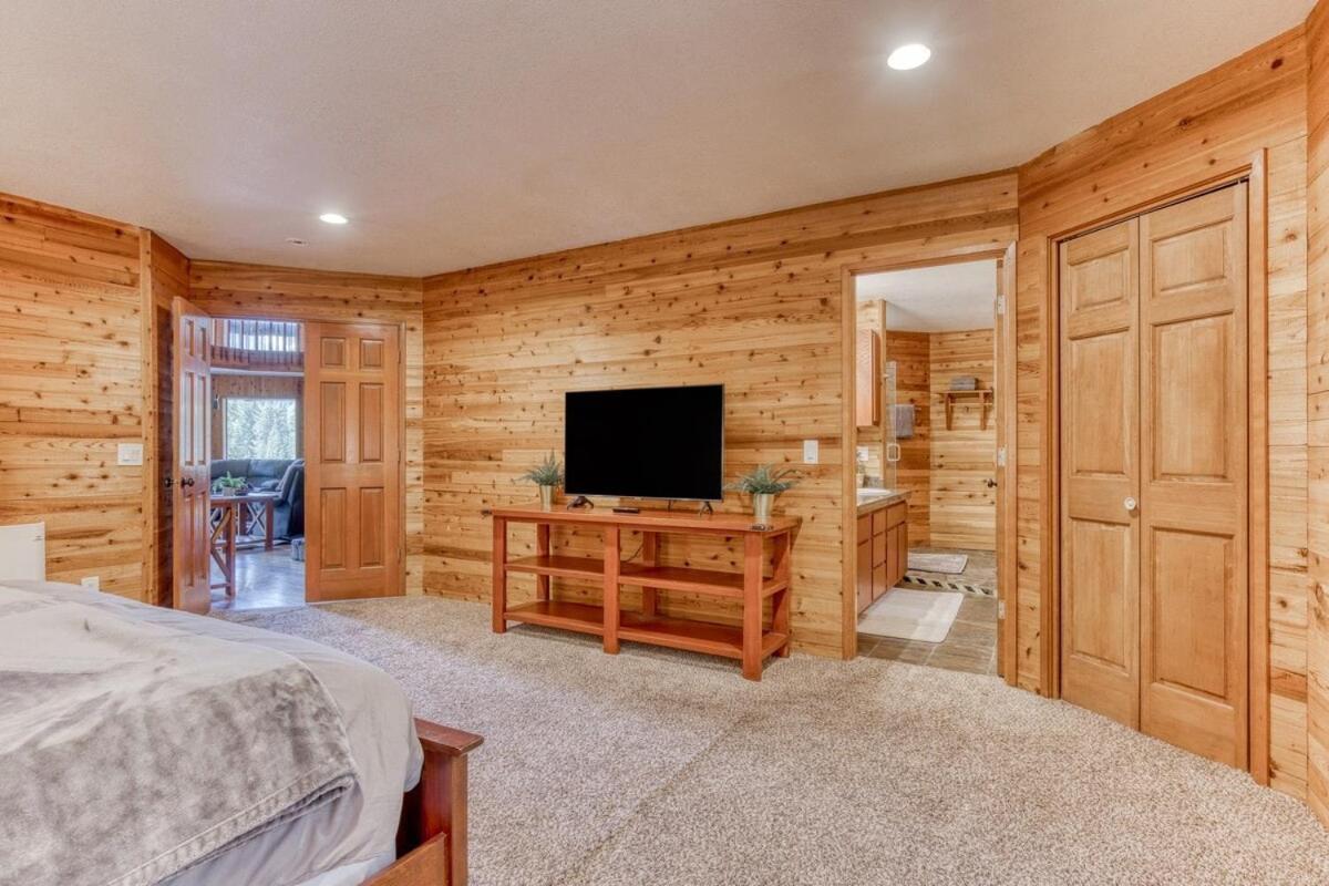 Great Blue Lodge - Spacious Ski Lodge, Hot Tub, Sauna, Game Room & More Гавърнмънт Кемп Екстериор снимка